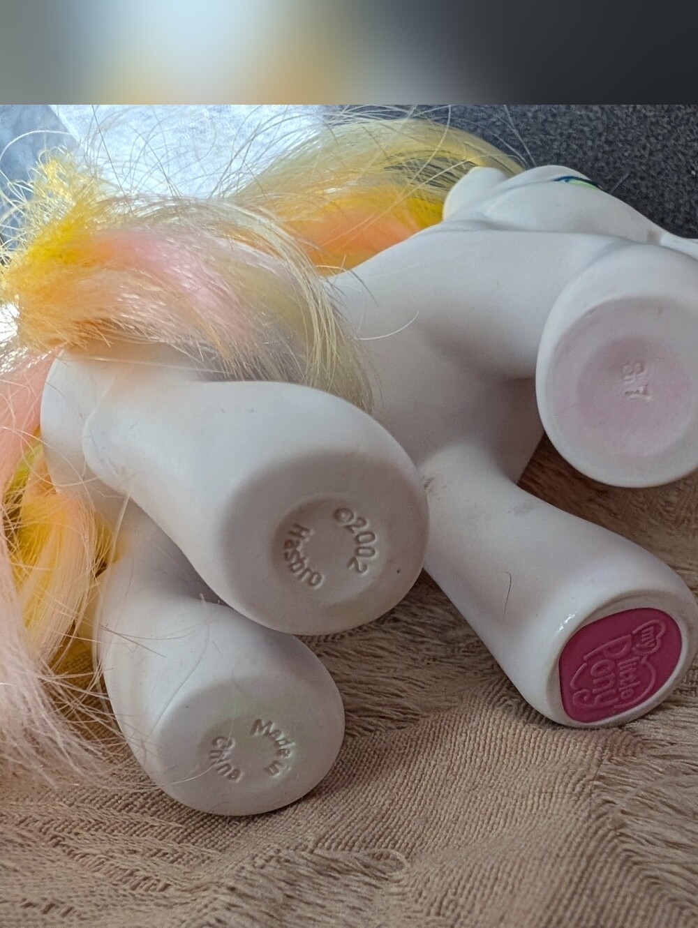 Vintage My Little Pony G3 Golden Delicious White 2005 Hasbro MLP - Picture 6 of 7